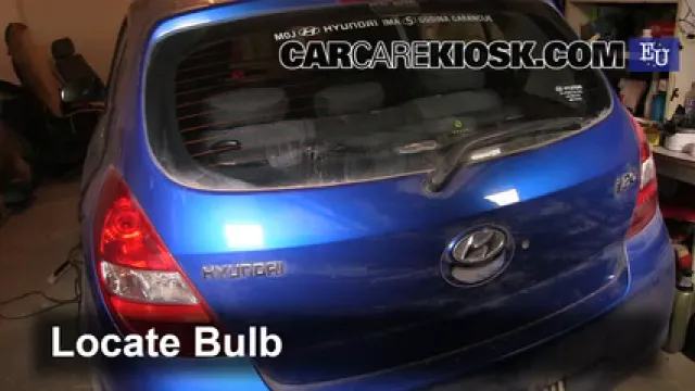 2009 Hyundai i20 Classic 1.2L 4 Cyl. Éclairage Feu de freinage central (remplacer l'ampoule)